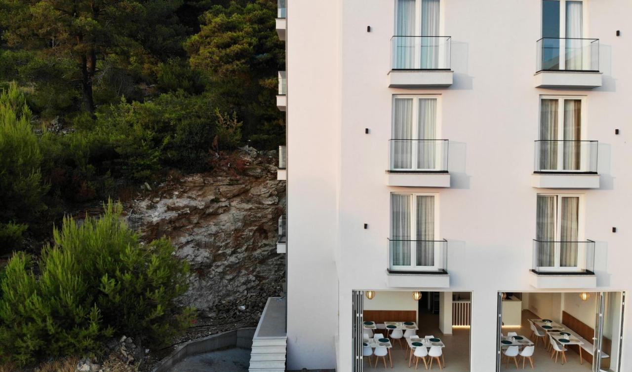 Serenity In Hotel Lezhe Bagian luar foto